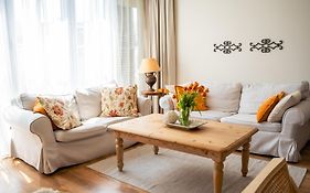 Stella Apartment
